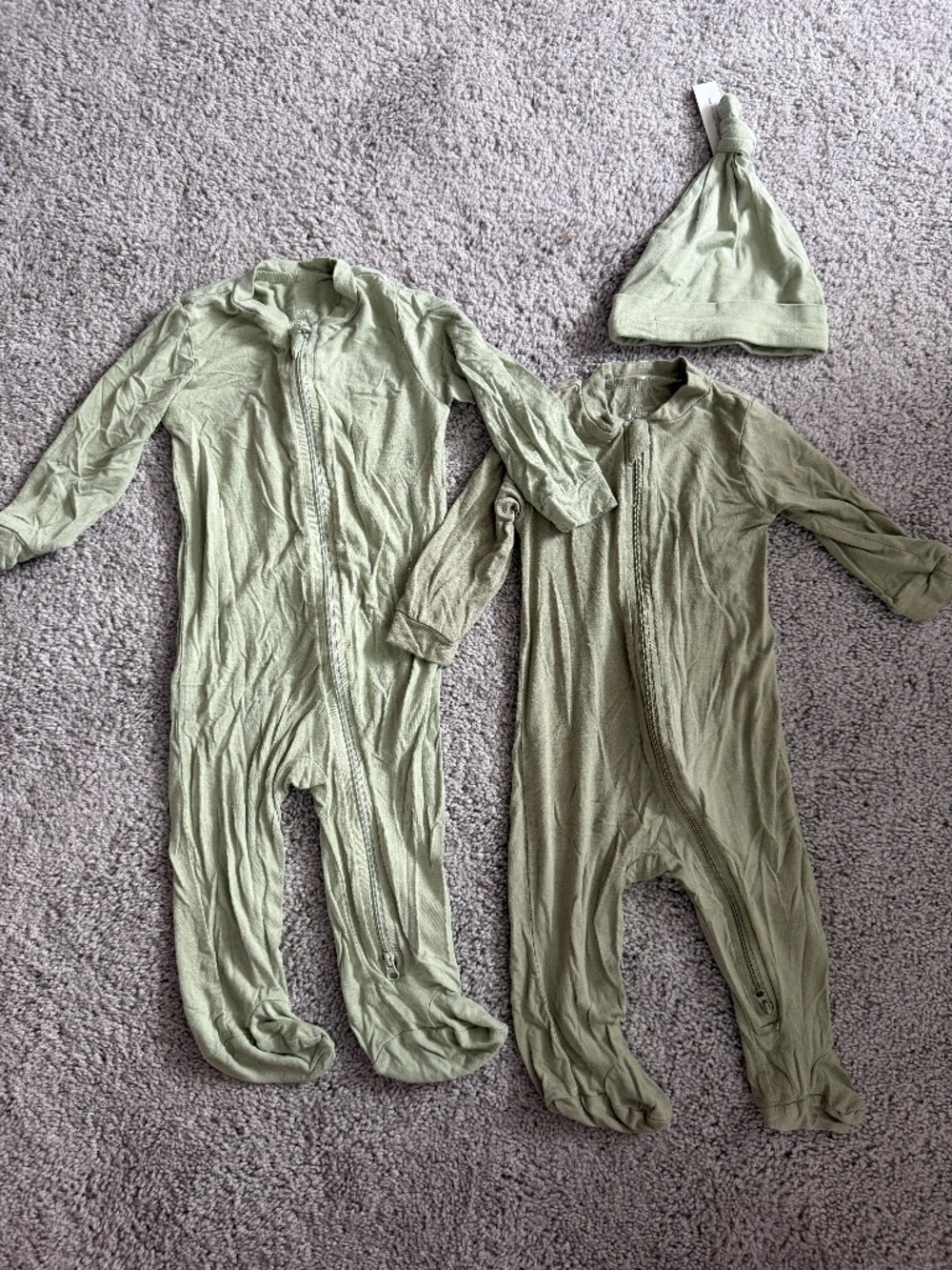 Milkberry Bamboo Baby Zipper Pajamas + Hat Bundle | 3-6M & 6-9M | Sage Green